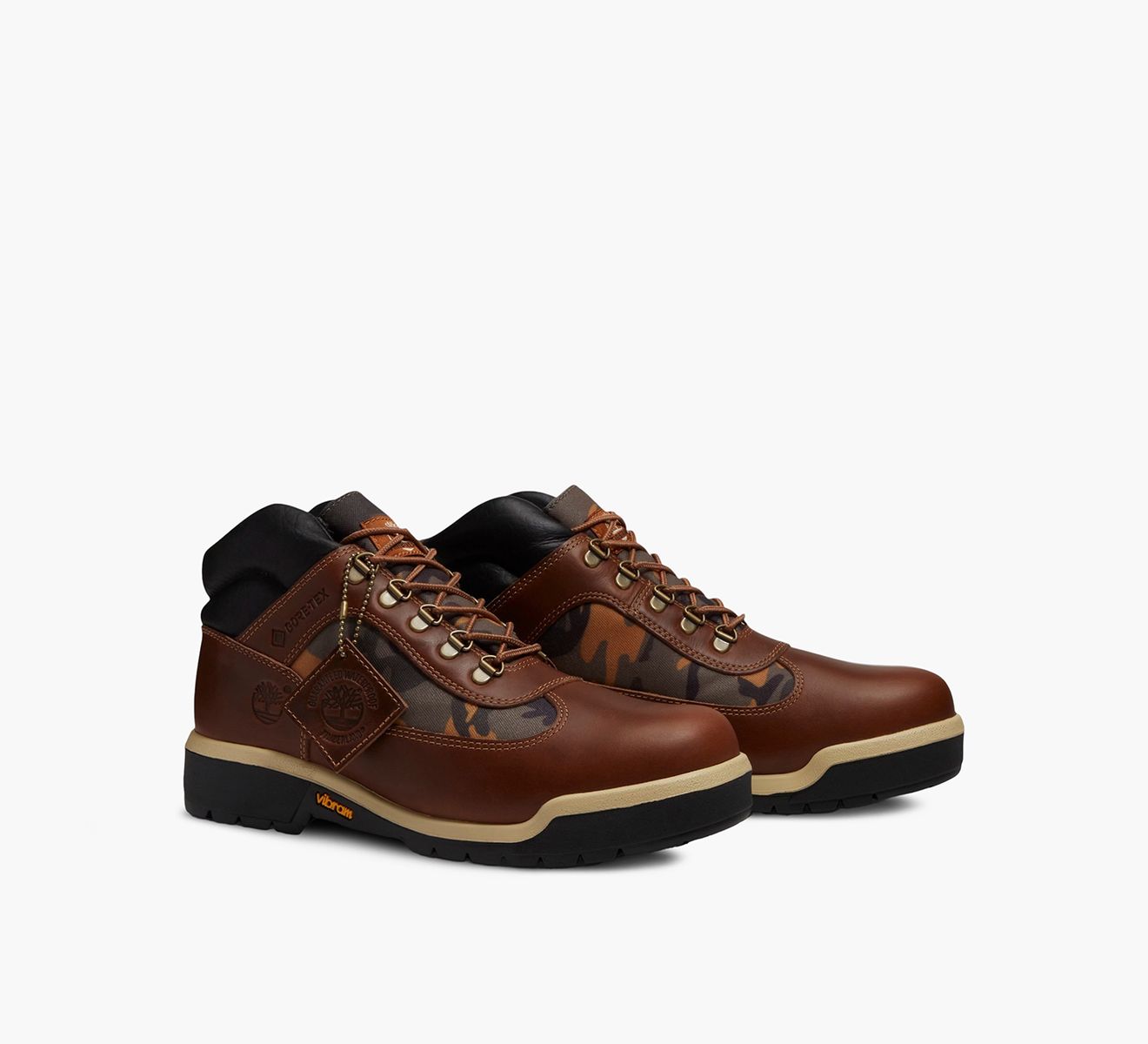BOTTE MI-HAUTE À LACETS FIELD GTX